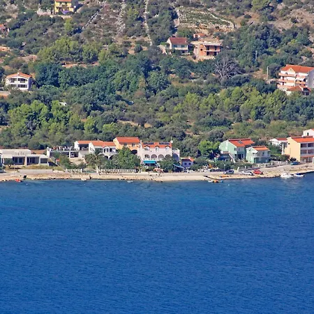 Konukevi Kacina In - Mittel-dalmatien 3*